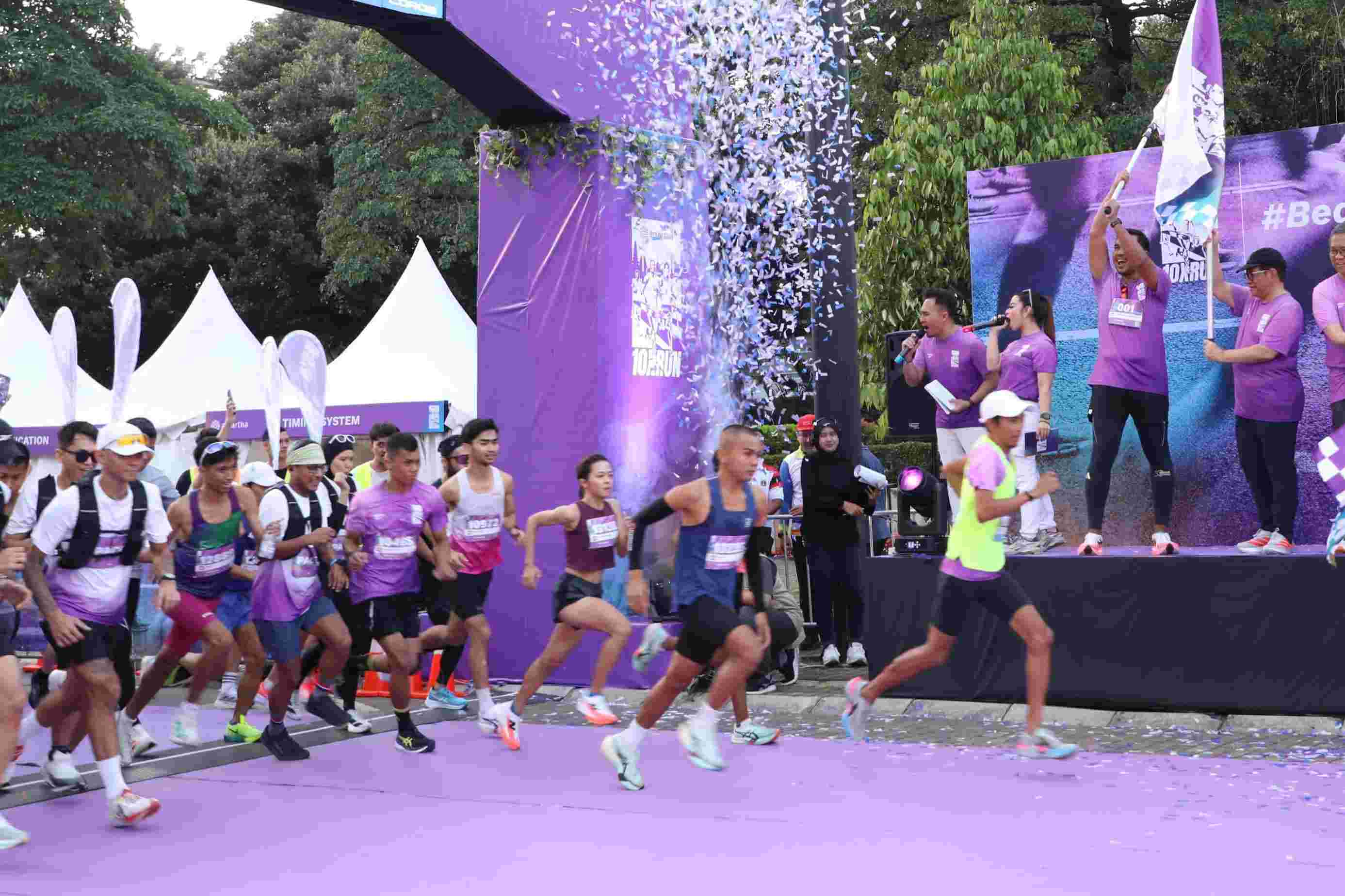 Pramono Anung Lepas Ribuan Pelari Amartha Run 2025 di GBK (SinPo.id/Pemprov DKI)