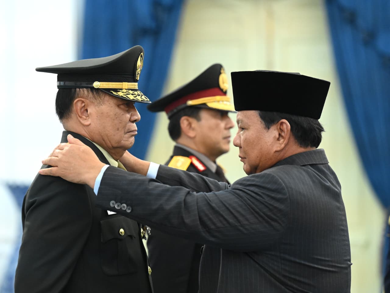 Presiden Prabowo Anugerahkan Pangkat Istimewa kepada Dua Purnawirawan (SinPo.id/Setpres)