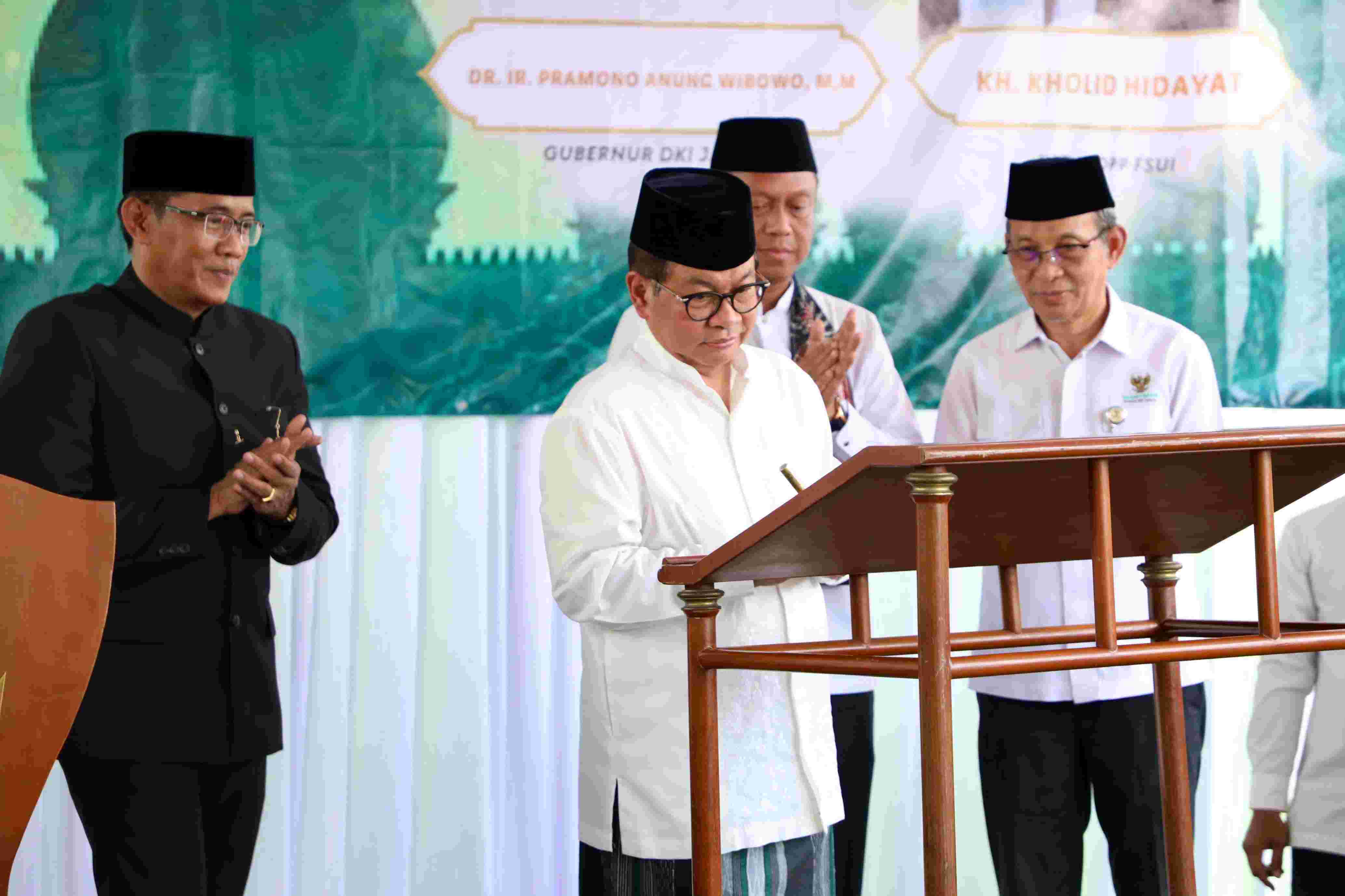 Gubernur DKI Jakarta Pramono Anung saat resmikan gedung FSUI (SinPo.id/ Dok. Pemprov DKI)