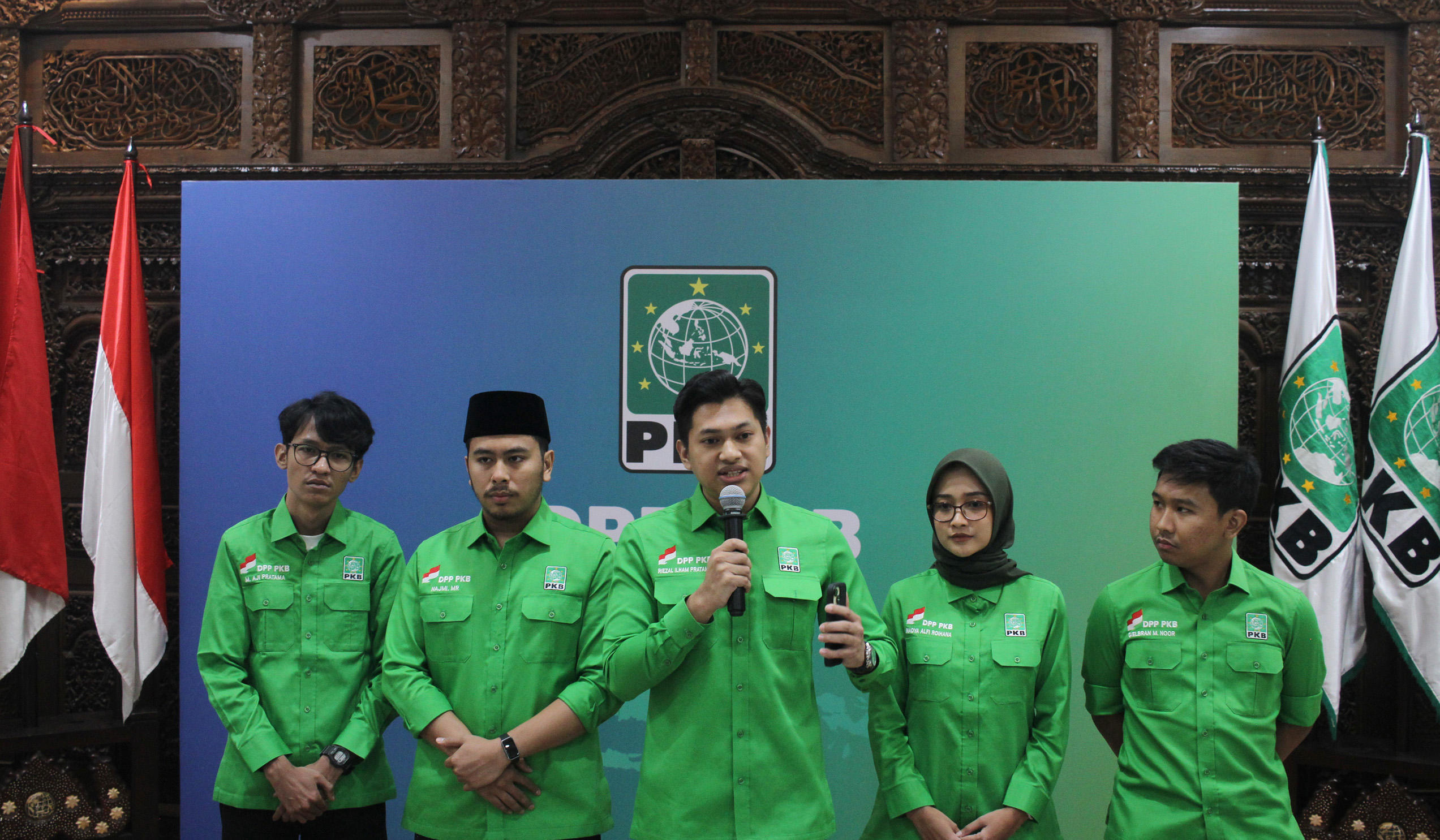 Konferensi pers PKB terkait tuntutan 17+8. (Agus Priatna/SinPo.id)