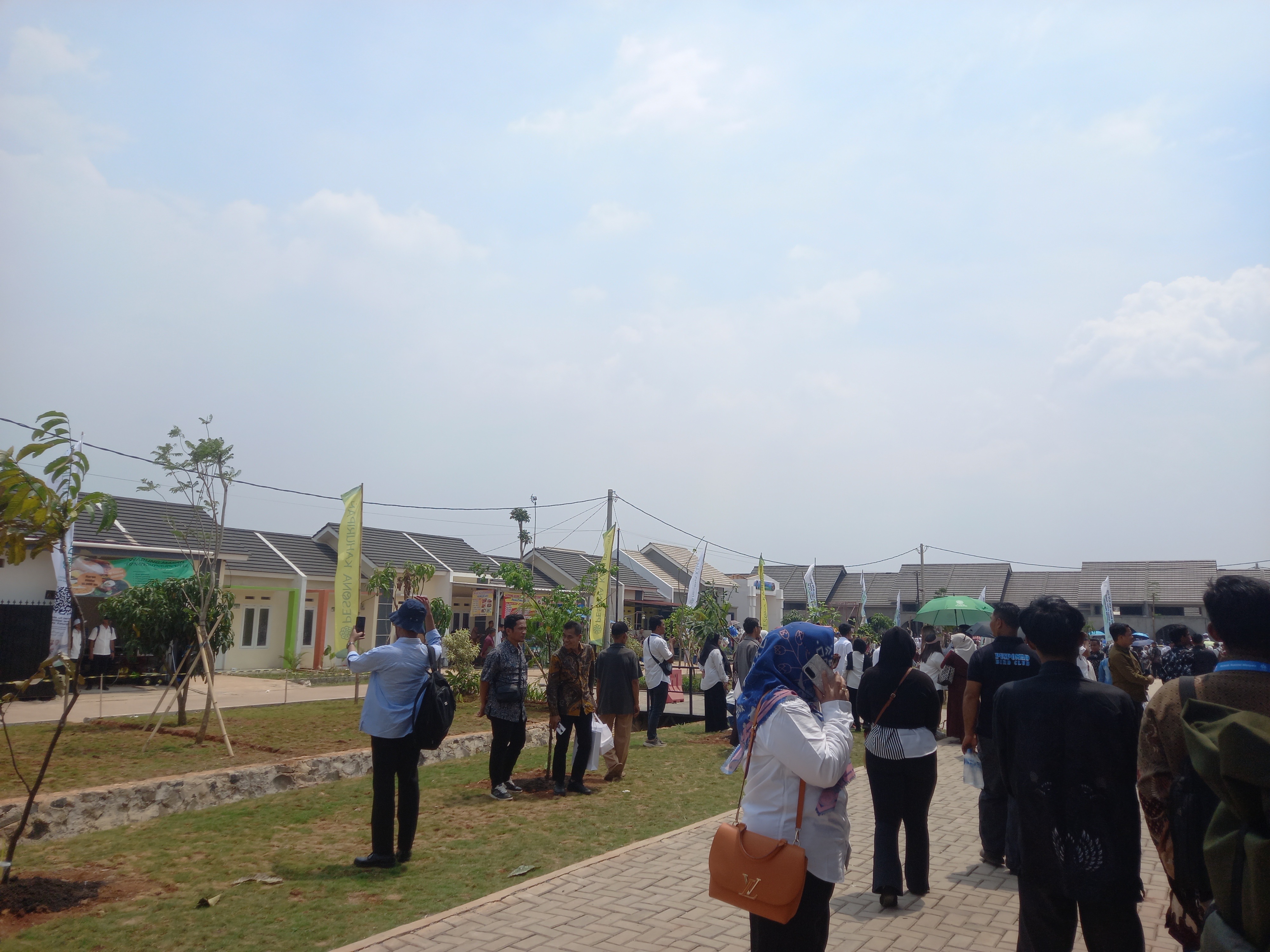 Suasana perumahan subsidi Pesona Kahuripan 10, Cileungsi Bogor (SinPo.id/Firdausi)