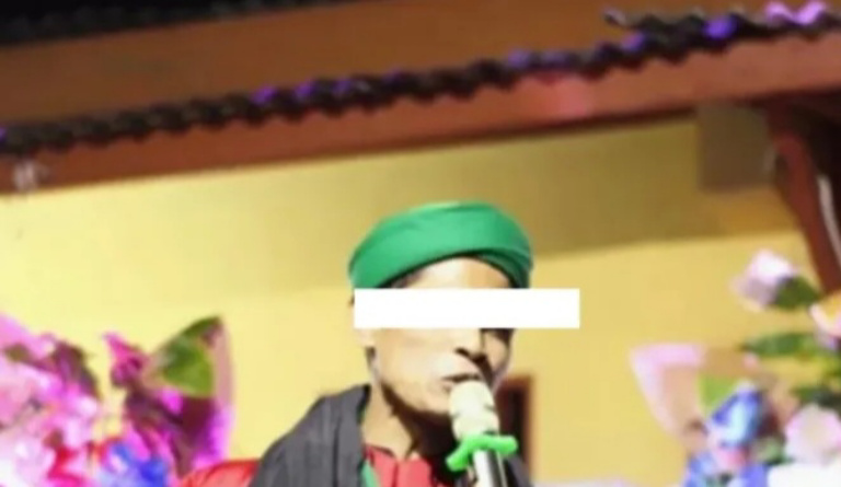 Terduga pelaku seorang ustaz cabul di Bekasi (SinPo.id/Tangkapan layar)