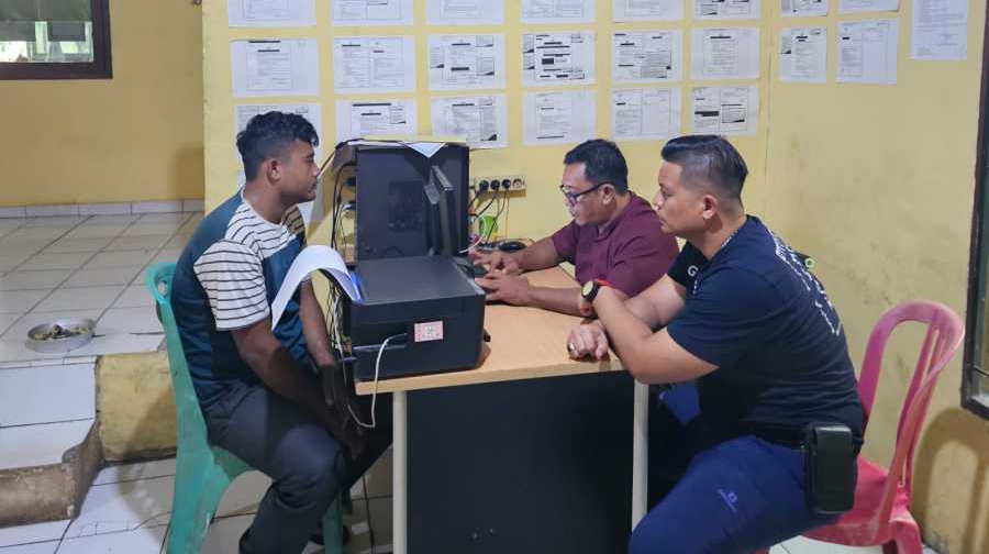 Polisi tangkap pelaku pungli di Prabumulih (SinPo.id/ Humas Polri)