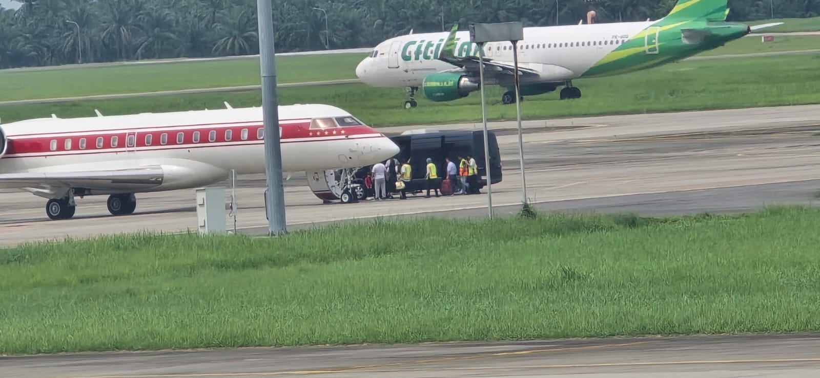 Ilustrasi dugaan jet pribadi di Bandara Kualanamu (SinPo.id/ Dok. Pribadi)