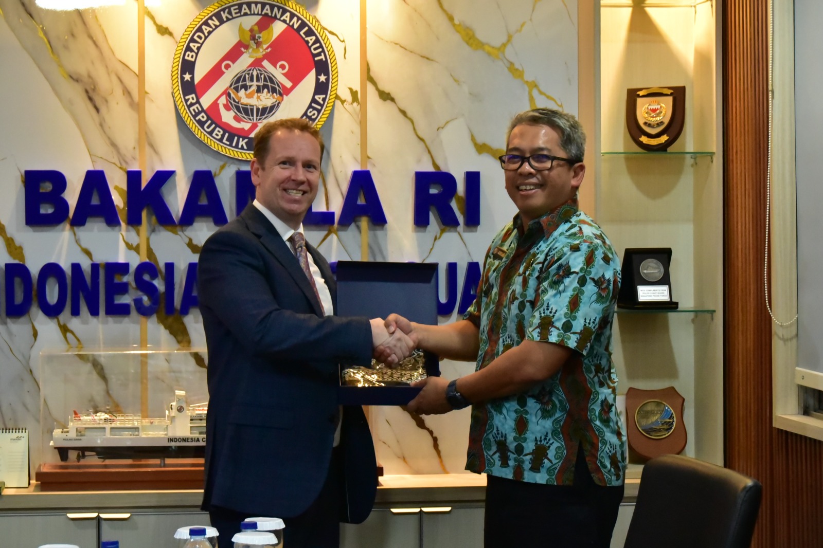 Bakamla RI – Inggris Perkuat Kerja Sama Strategis Bidang Keamanan Maritim (SinPo.id/Bakamla RI)