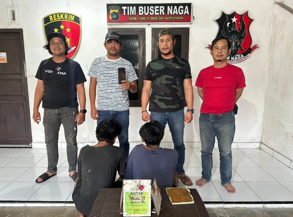 Kedua pelaku pencurian di Polres Pangkalpinang (SinPo.id/ Humas Polri)