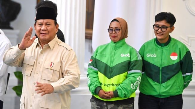 Presiden Prabowo Subianto dan mitra Grab Indonesia (SinPo.id/ Dok. Grab Indonesia)