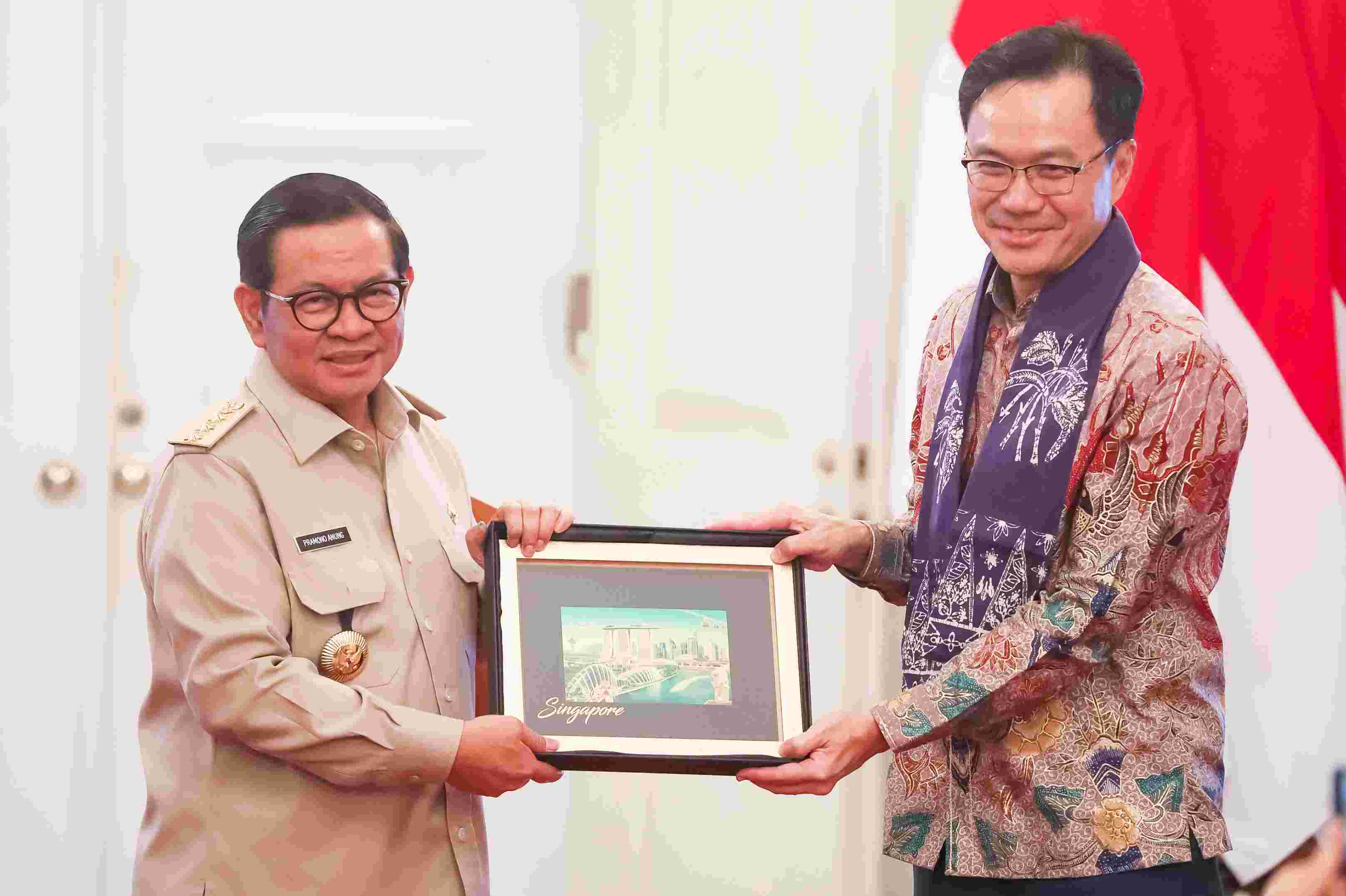 Gubernur DKI Jakarta, Pramono Anung dan delegasi Centre for Liveable Cities (CLC) Singapura. (SinPo.id/Pemprov DKI Jakarta)
