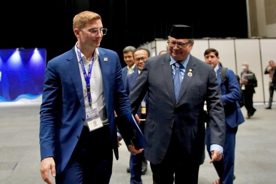 Menko Bidang Perekonomian Airlangga Hartarto bersama Under Secretary of State Amerika Serikat, Jacob Helberg (dok Kemenko Perekenomian)
