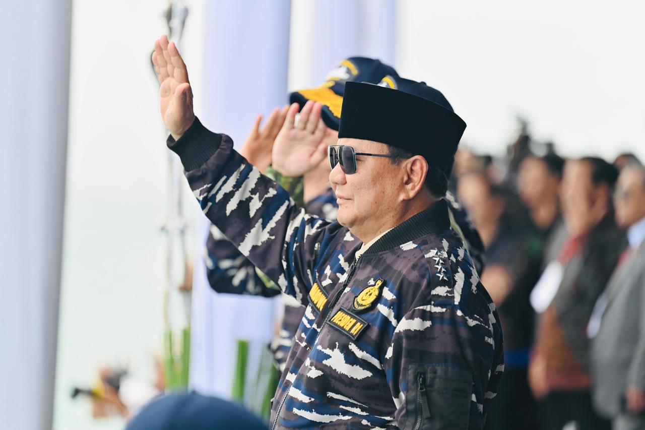Presiden Prabowo Saksikan Demo Laut TNI AL di Teluk Jakarta (SinPo.id/Biro Setpres)
