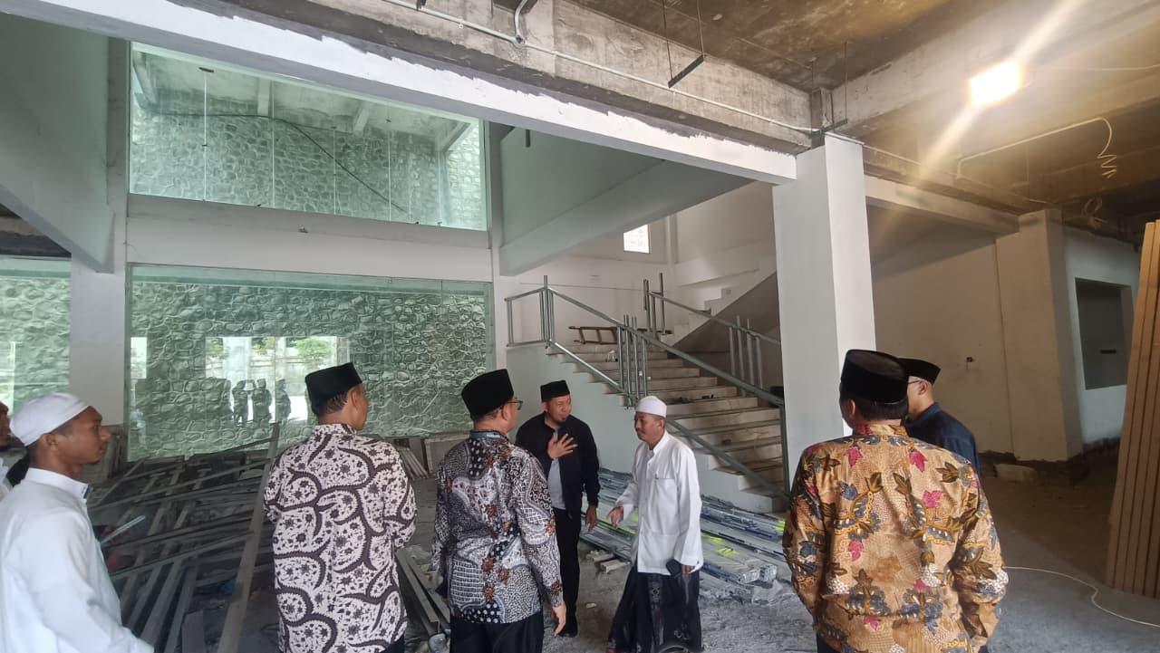 Tim Kemenag tinjau Pesantern Syekh Abdul Qadir Jailani, Situbondo (SinPo.id/Kemenag)