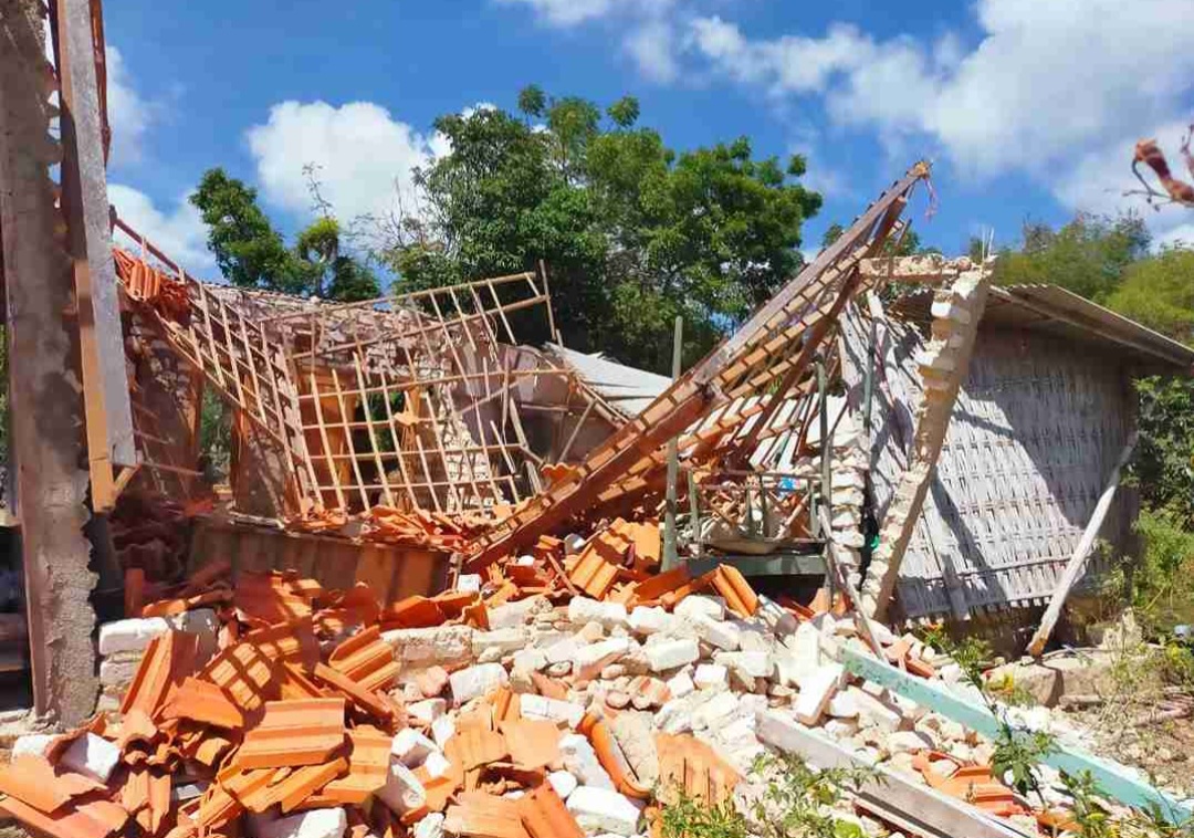 Reruntuhan akibat gempa Sumenep (SinPo.id/Kemensos)