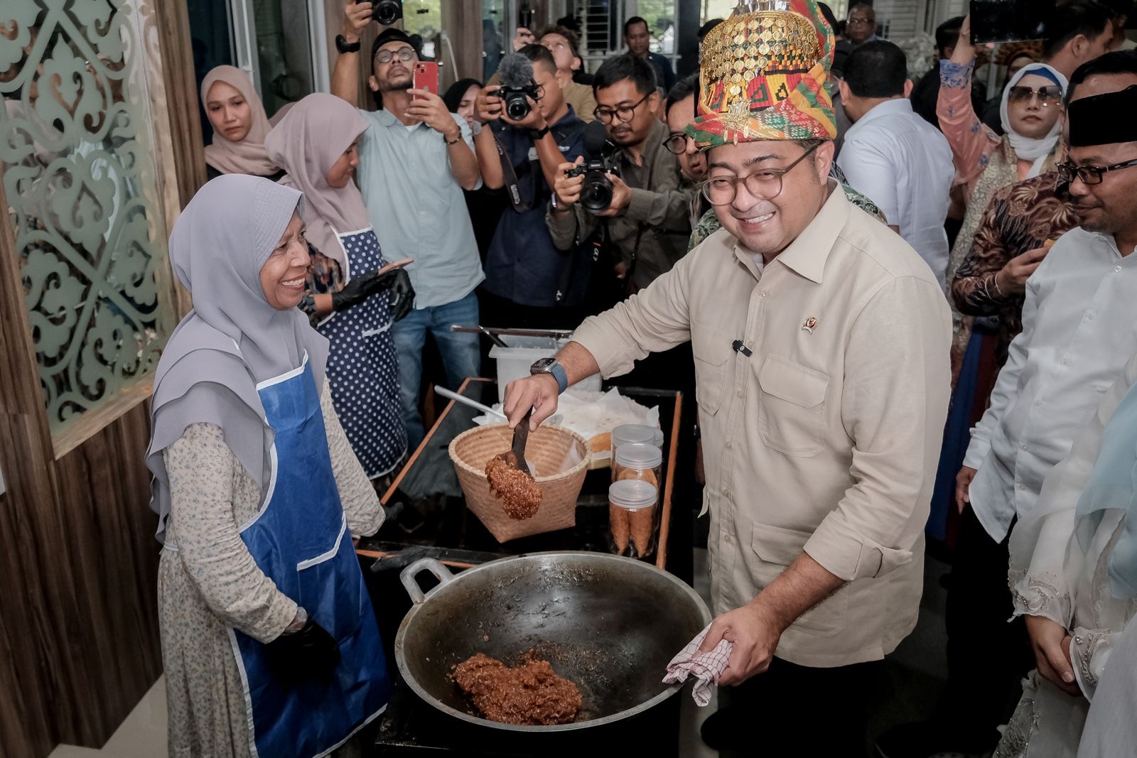 Menteri Ekonomi Kreatif (Menekraf) Teuku Riefky Harsya. (SinPo.id/Kemenekraf)