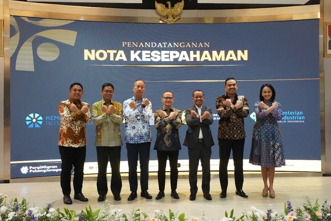 Menteri P2MI Mukhtarudin melakukan MoU dengan lintas menteri (SinPo.id)