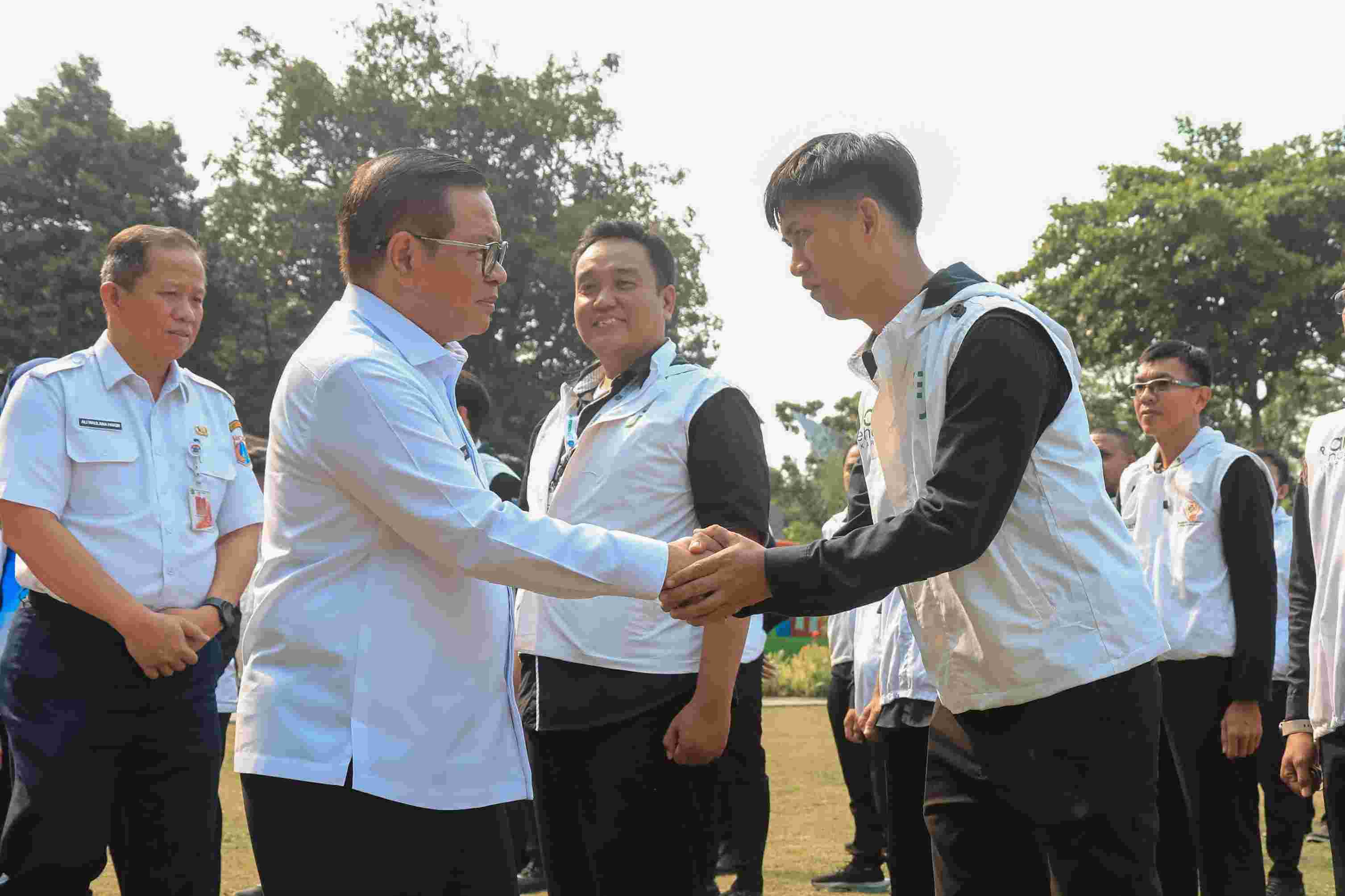 Gubernur Pramono Anung lepas 584 petugas 'Pasukan Putih' layani kesehatan door to door (SinPo.id/Pemprov DKI)