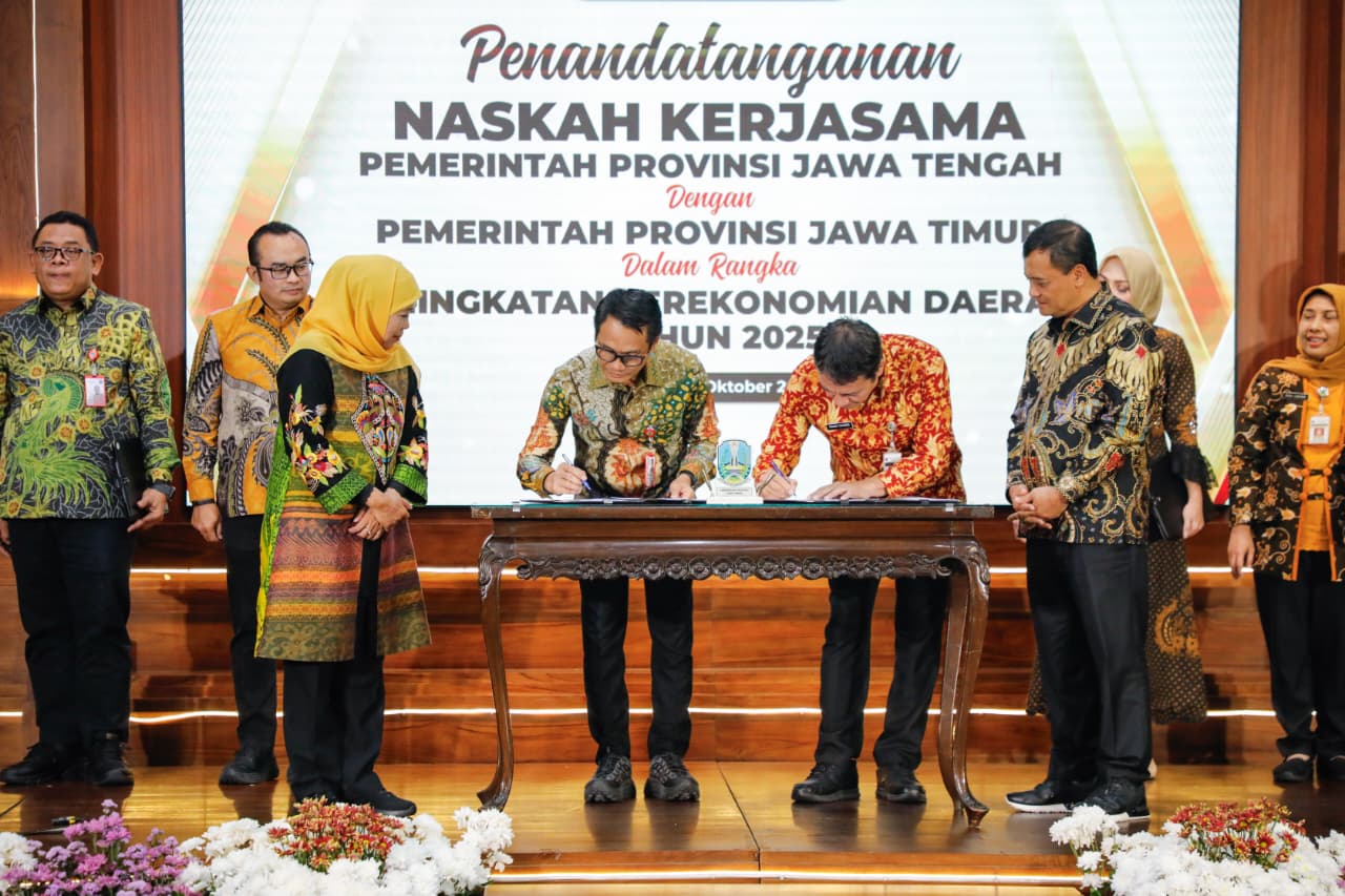 Pemprov Jateng dan Pemprov Jatim teken kerjasama bidang ekonomi (Sinpo.id/Tim Media)