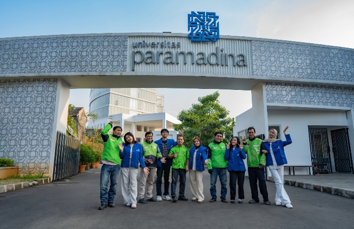 Penerima beasiswa bagi anak mitra driver Gojek (SinPo.id/ Dok. Gojek)