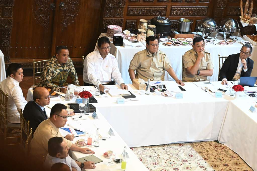 Pertanian, Ekonomi, dan Pendidikan Jadi Fokus Arahan Presiden Prabowo dalam Rapat Terbatas di Kertanegara (SinPo.id/Biro Setpres)
