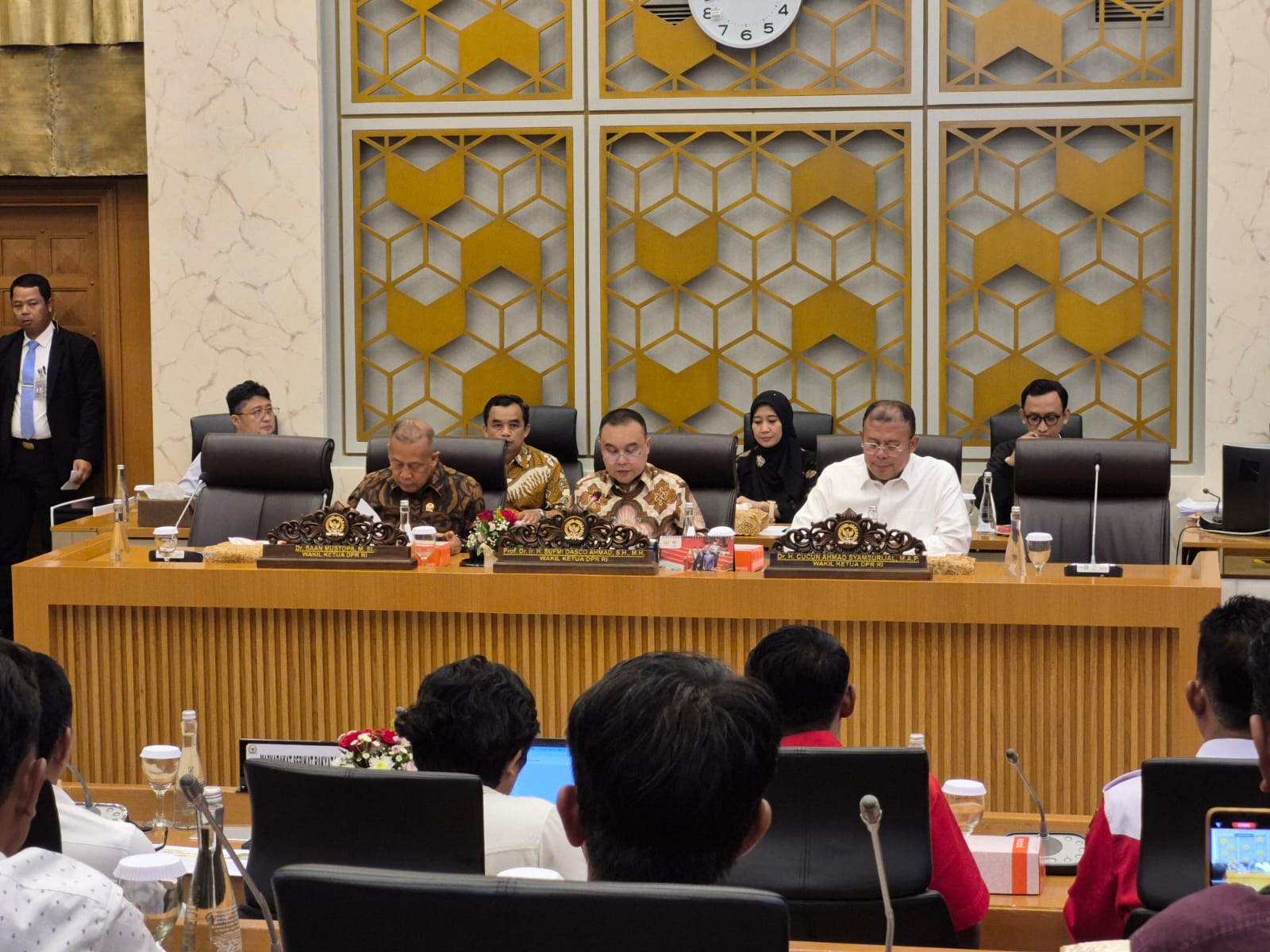 Pimpinan DPR menerima audiensi Koalisi Nasional Reforma Agraria (SinPo.id/ Galuh Ratnatika)