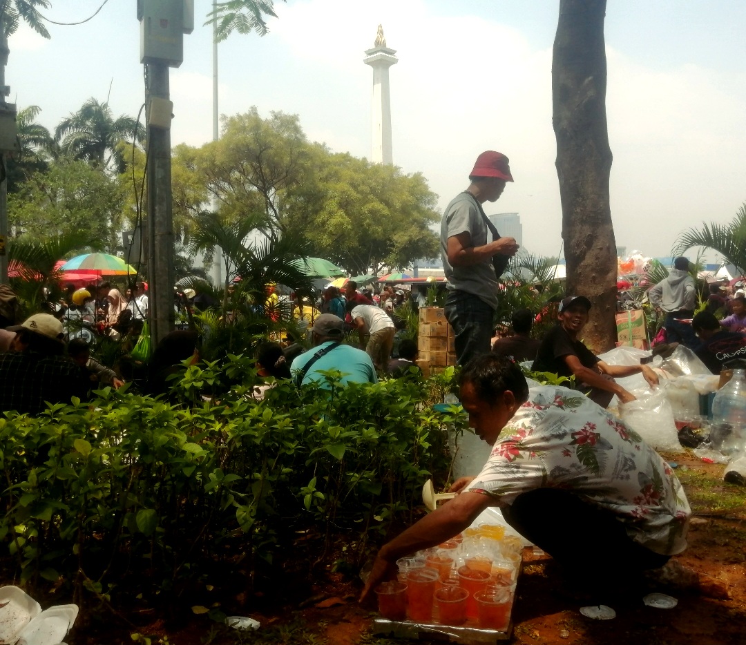 PKL Panen Rezeki di Puncak HUT ke-80 TNI di Monas (SinPo.id/Tio)