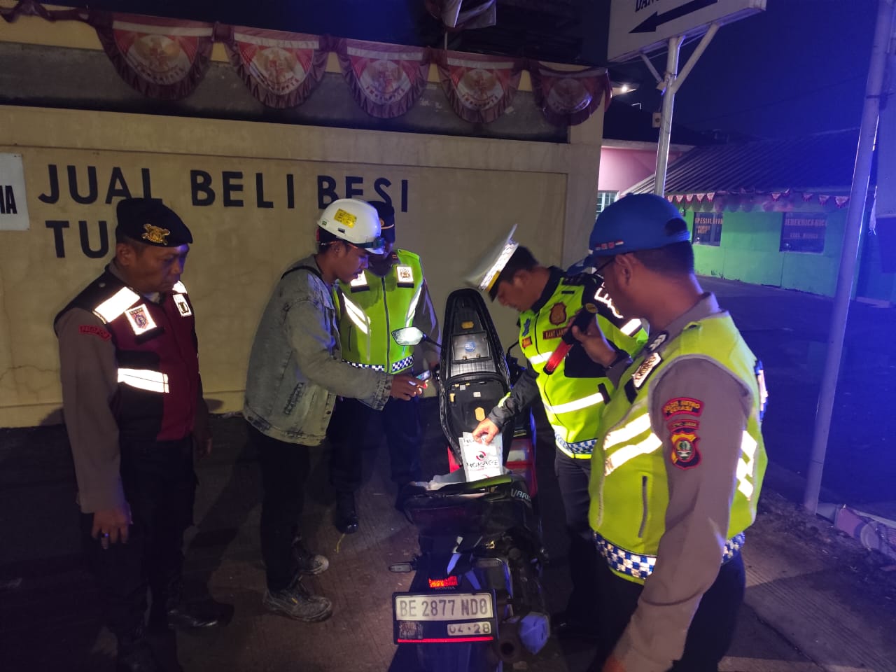 Operasi kejahatan jalanan di Cikarang (SinPo.id/Dok.Polsek Cikarang Pusat)