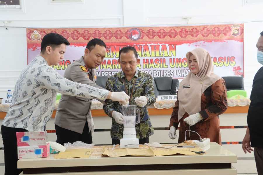 Pemusnahan sabu di Polres Lahat (SinPo.id/ Humas Polri)