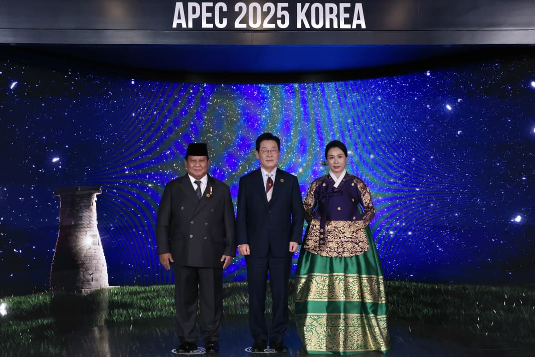 Presiden Prabowo Hadiri Jamuan Gala Dinner KTT APEC 2025 Bersama Para Pemimpin Ekonomi Dunia (SinPo.id/Setpres)