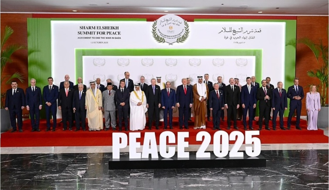 Presiden Prabowo Subianto menghadiri KTT Perdamaian Sharm El-Sheikh 2025 di Mesir (Ashar/Foto: BiroSetpres/SinPo.id)