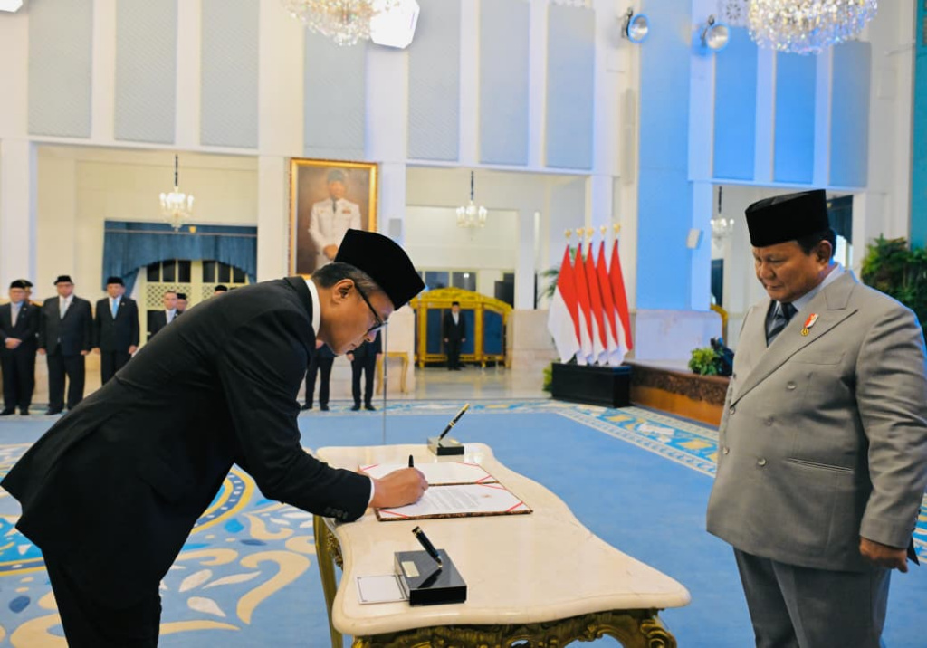 Presiden Prabowo resmi melantik DK LPS di Istana Negara (Ashar/SinPo.id)
