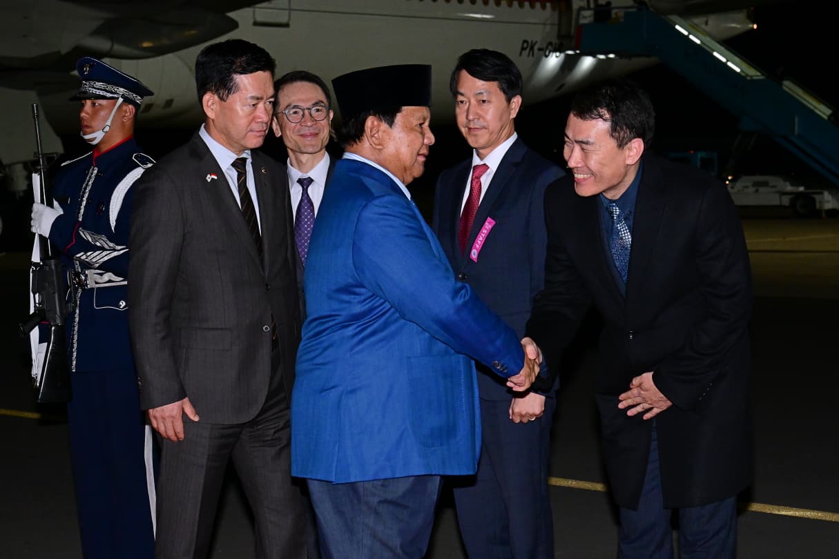 Presiden Prabowo Tiba di Republik Korea untuk Hadiri KTT APEC 2025 (SinPo.id/Setpres)