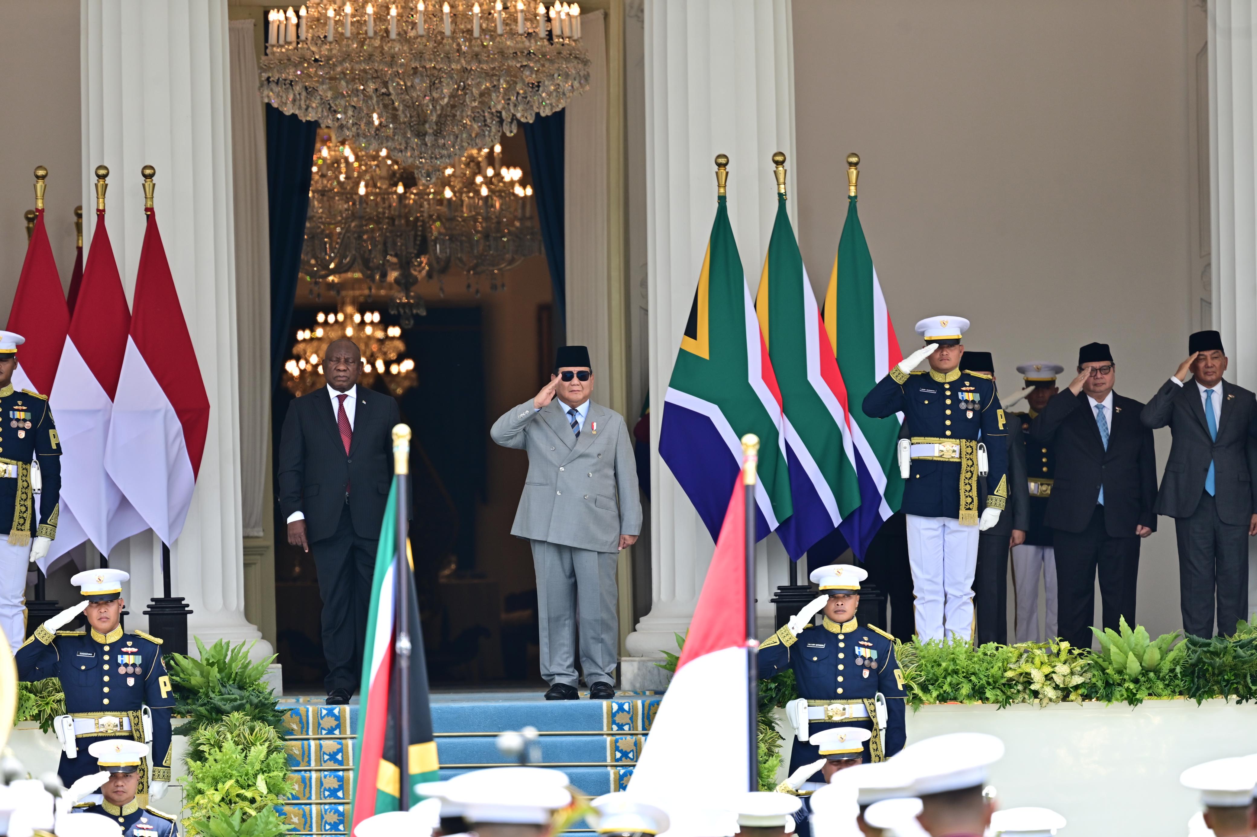 Presiden Ramaphosa Disambut Hangat oleh Presiden Prabowo di Istana Merdeka (SinPo.id/Setpres)