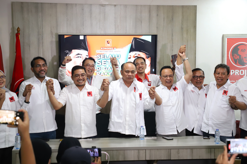 Ketua Umum Projo Budi Arie menggelar konferensi pers terkait akan diselenggarakan Kongres III yang akan dihadiri oleh Jokowi dan Presiden Prabowo Subianto (Ashar/SinPo.id)