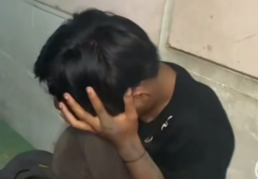 Pelaku saat ditangkap Polres Jakarta Utara (SinPo.id/Tangkapan layar)