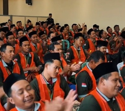Santri Lirboyo mengikuti latihan konstruksi (SinPo.id/ Dok. KemenPU)
