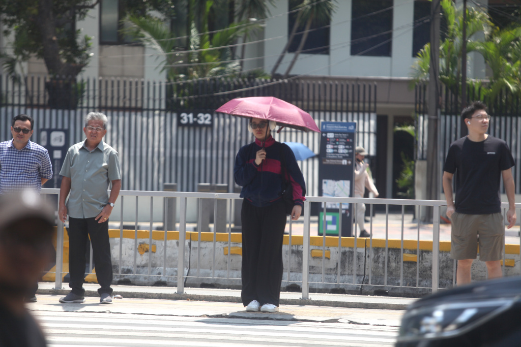 Suhu panas extrem melanda Jakarta hingga akhir Oktober (Ashar/SinPo.id)
