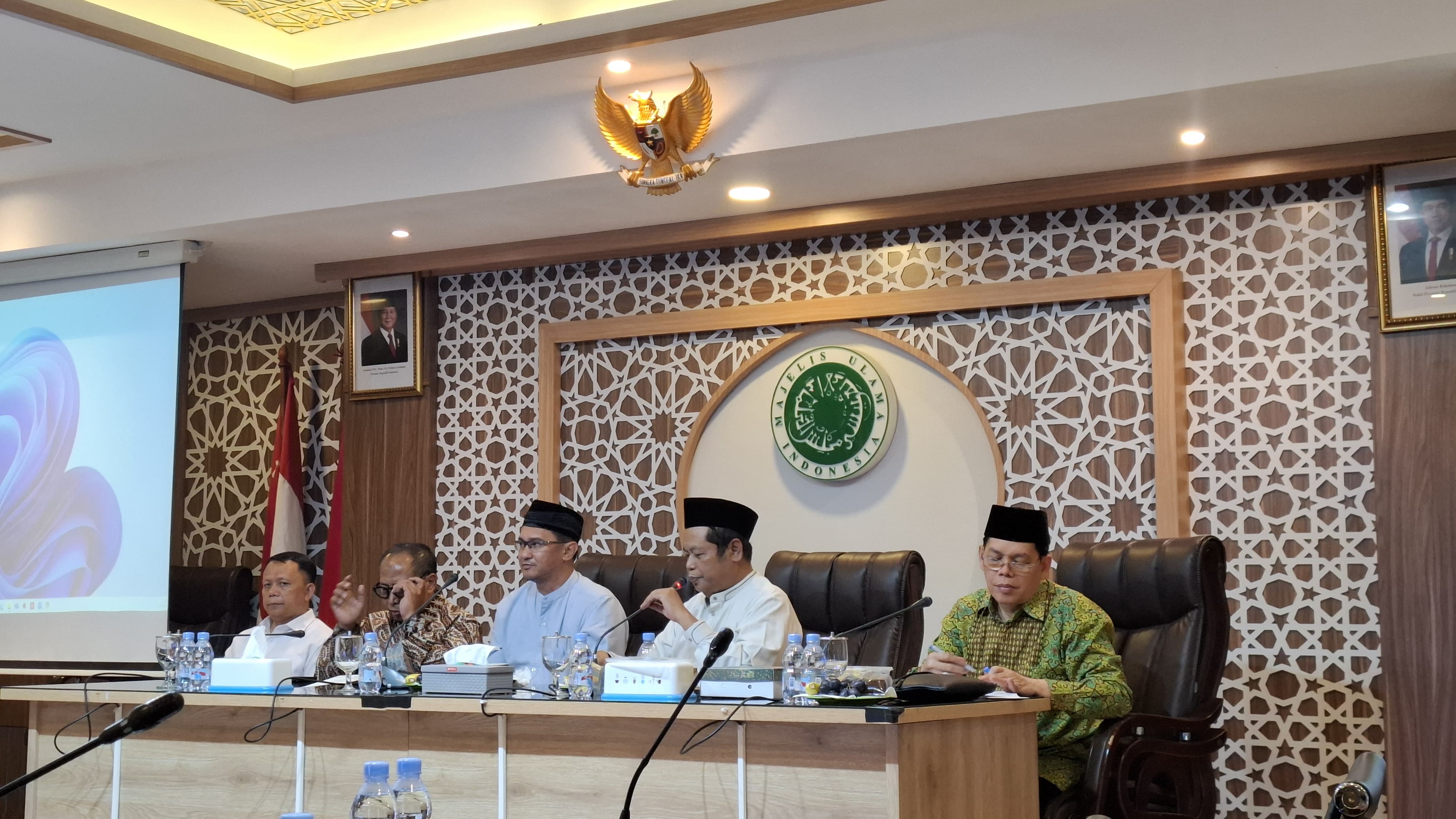 Pihak Trans7 melakukan kunjungan ke Majelis Ulama Indonesia (MUI) dalam rangka tabayyun (SinPo.id/MUI)