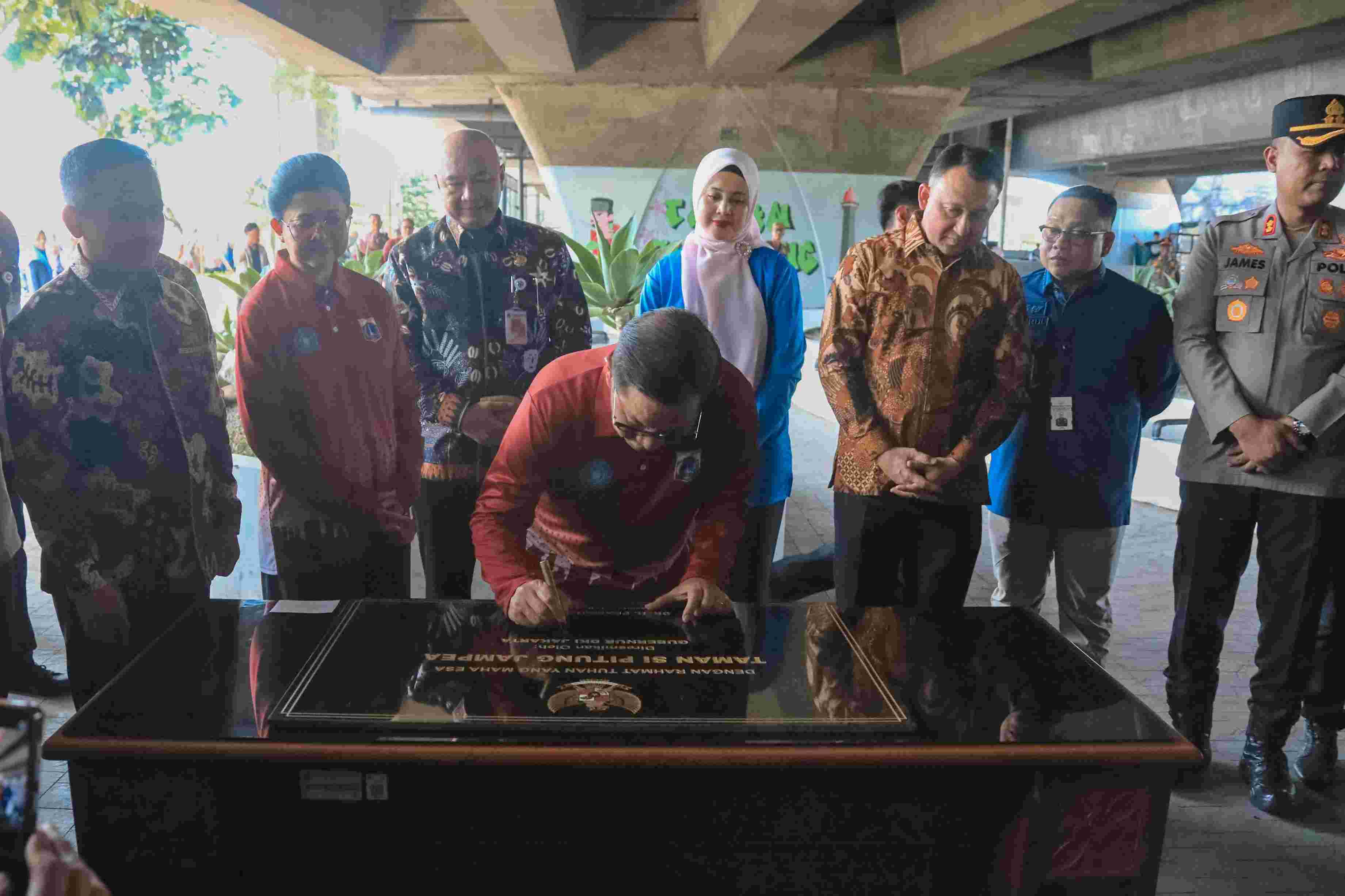 Gubernur DKI Jakarta Pramono Anung meresmikan Taman Si Pitung Jampea (SinPo.id/ Dok. Pemprov DKI)