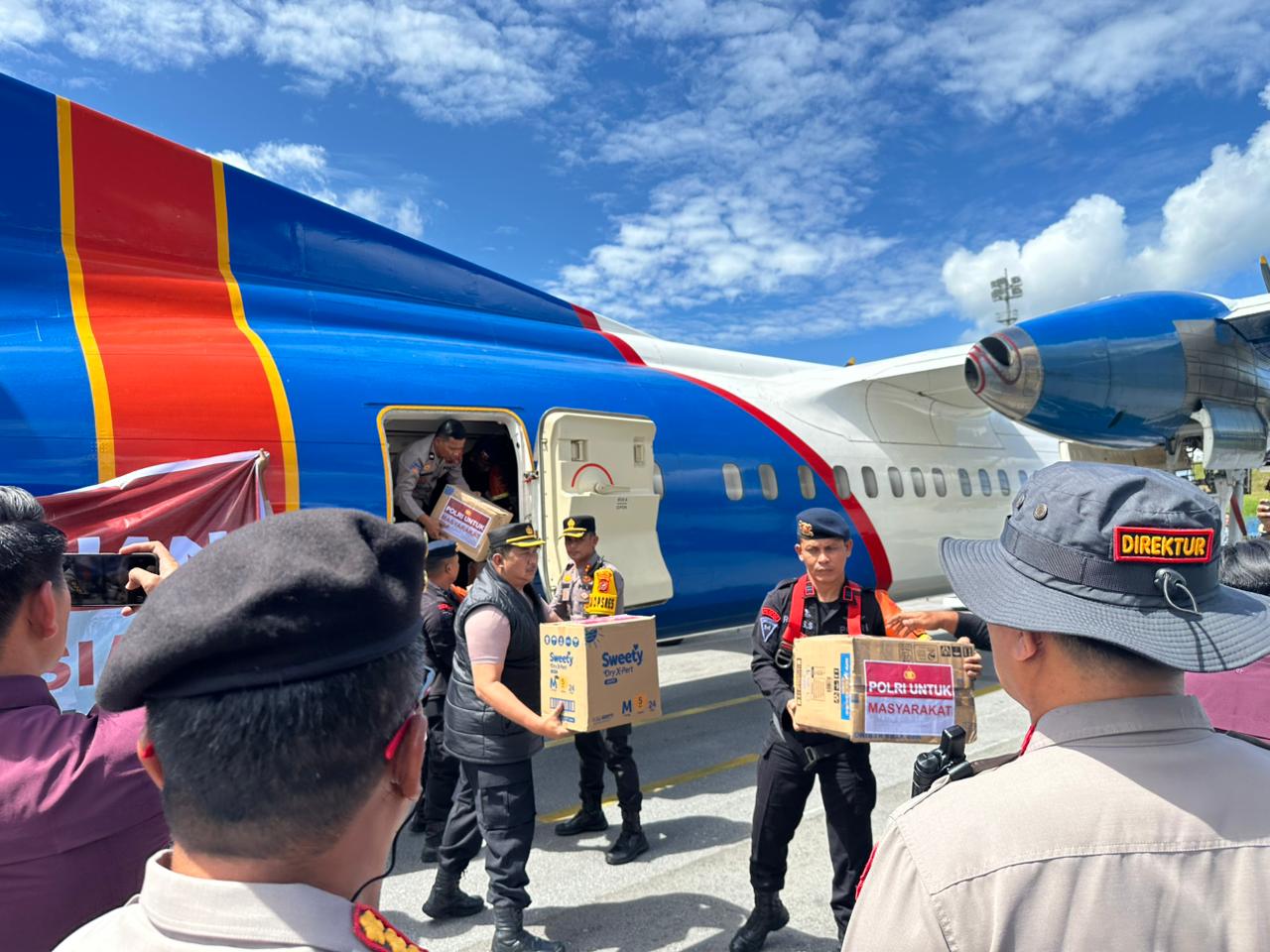Bantuan logistik tiba di Aceh (SinPo.id/ Humas Polri)