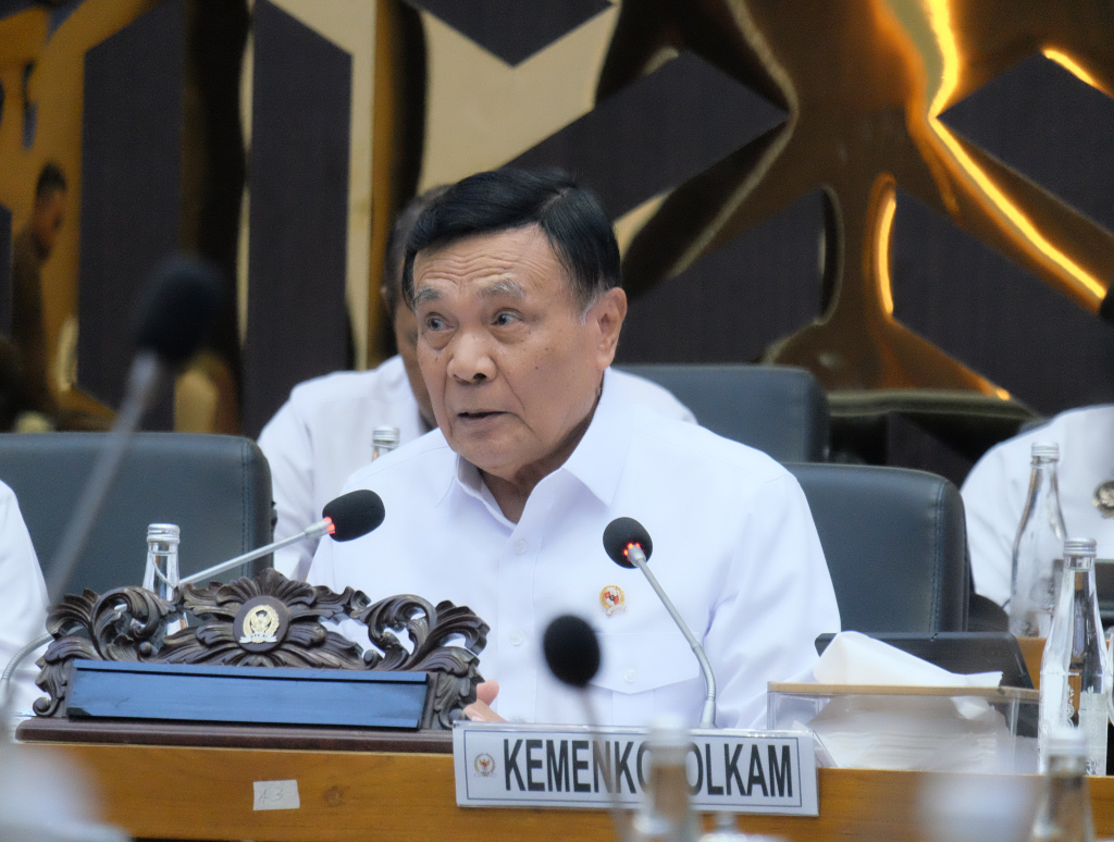 Baleg DPR menggelar raker dengan Menkopolkam dan Wamendag membahas Revisi RUU Pemerintahan Aceh (Ashar/SinPo.id)