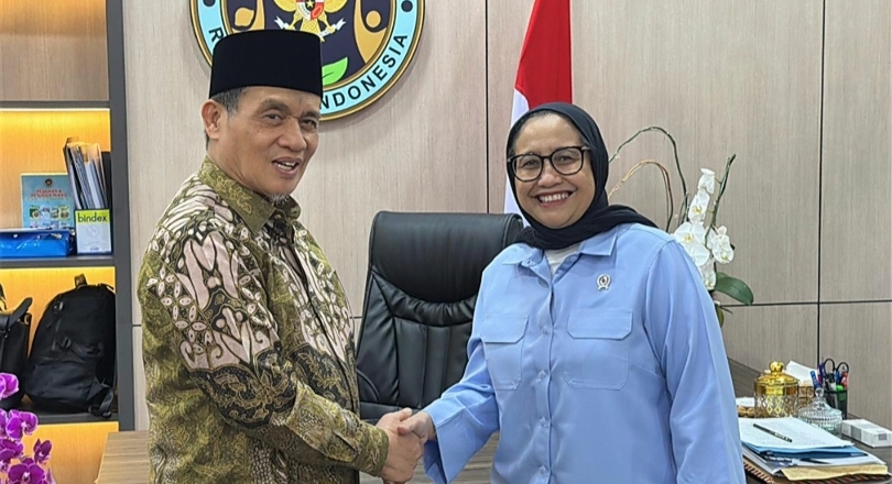 Wakil Kepala BGN Nanik S Deyang dan Wamenag Romo Muhammad Syafi’i (SinPo.id/Dok. BGN)