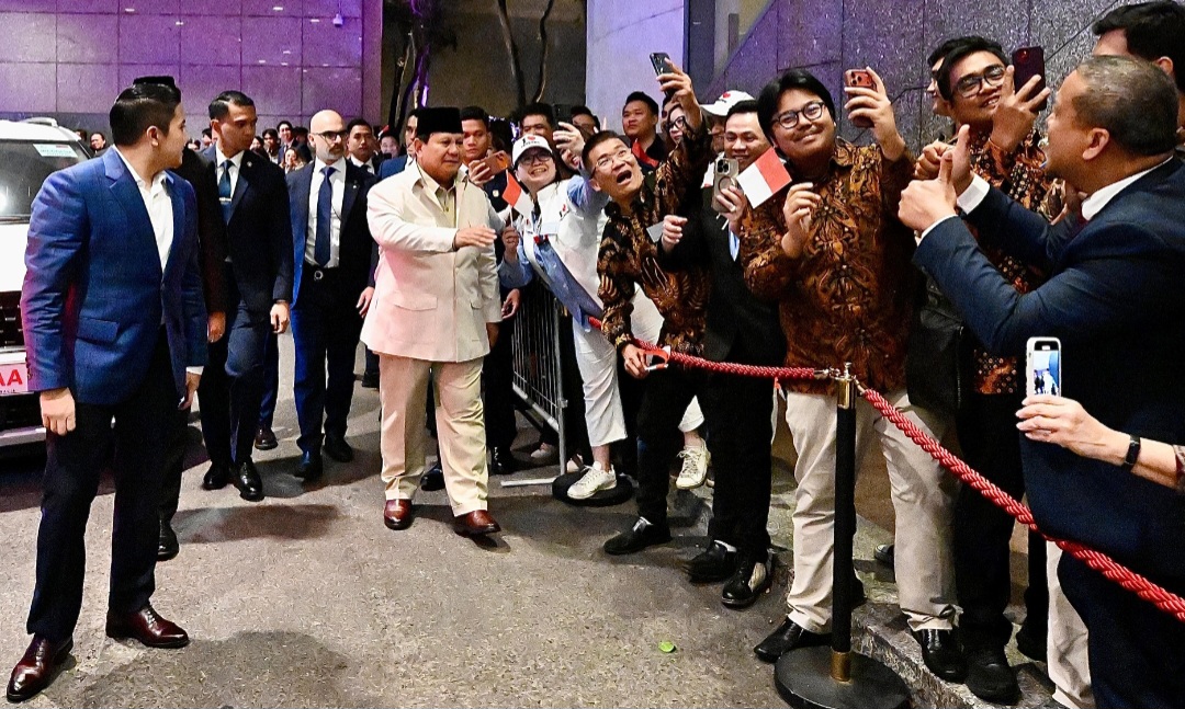 Diaspora Indonesia Sambut Kedatangan Presiden Prabowo Subianto di Sydney (SinPo.id/Biro Setpres)