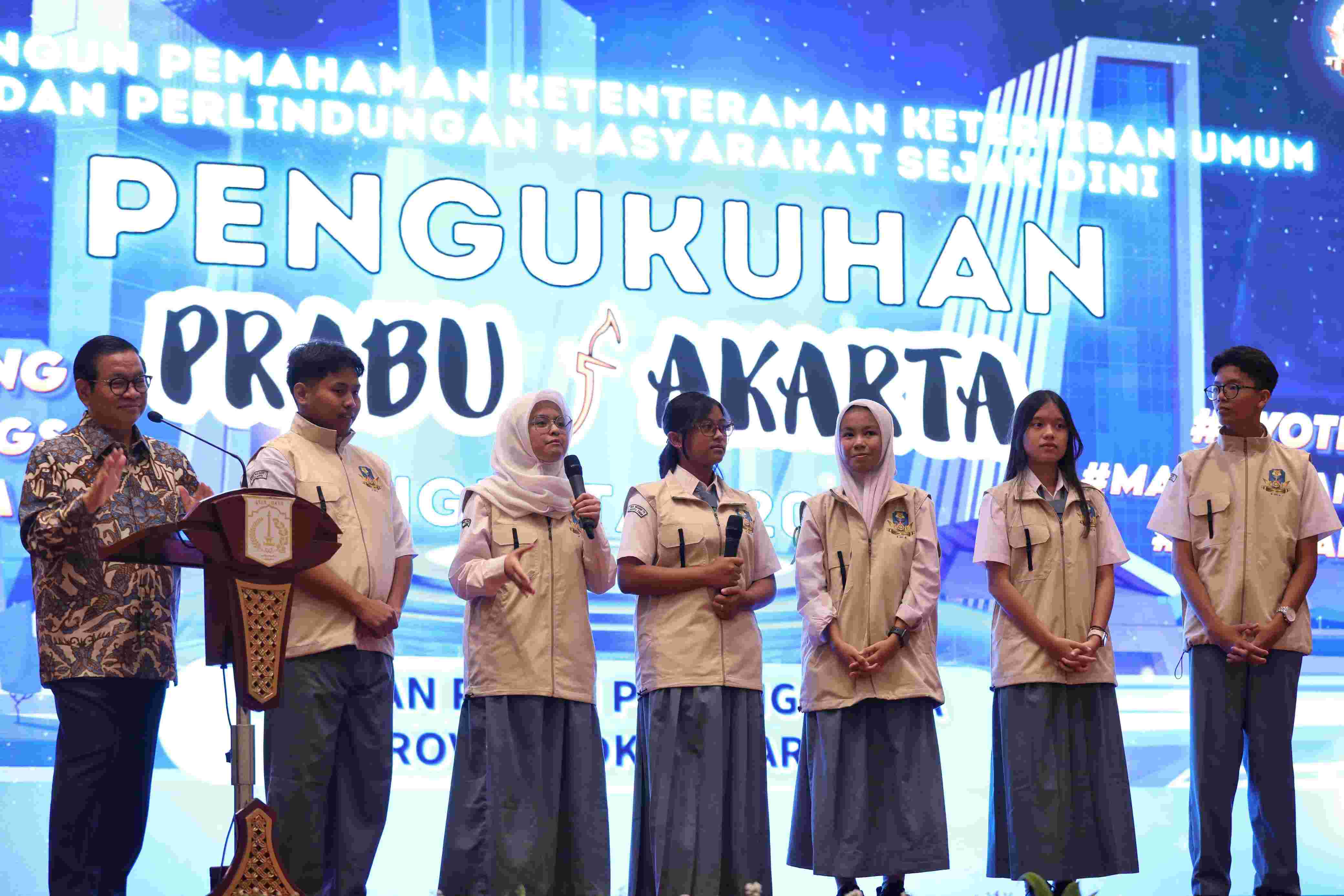 Pengukuhan Duta Ketertiban oleh Pramono Anung (SinPo.id/ Dok. Pemprov DKI)