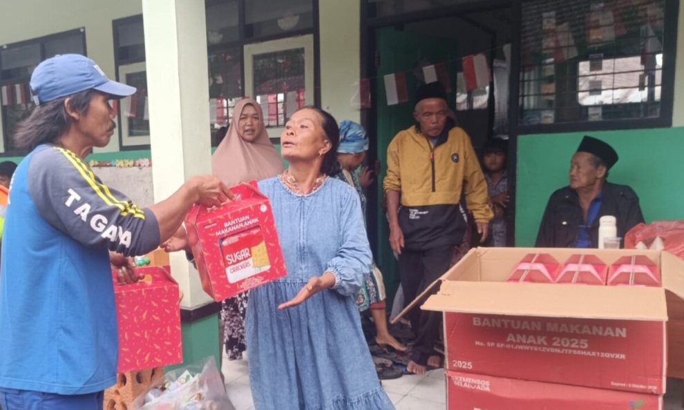 Warga mengungsi akibat erupsi gunung Semeru (SinPo.id/Kemensos)