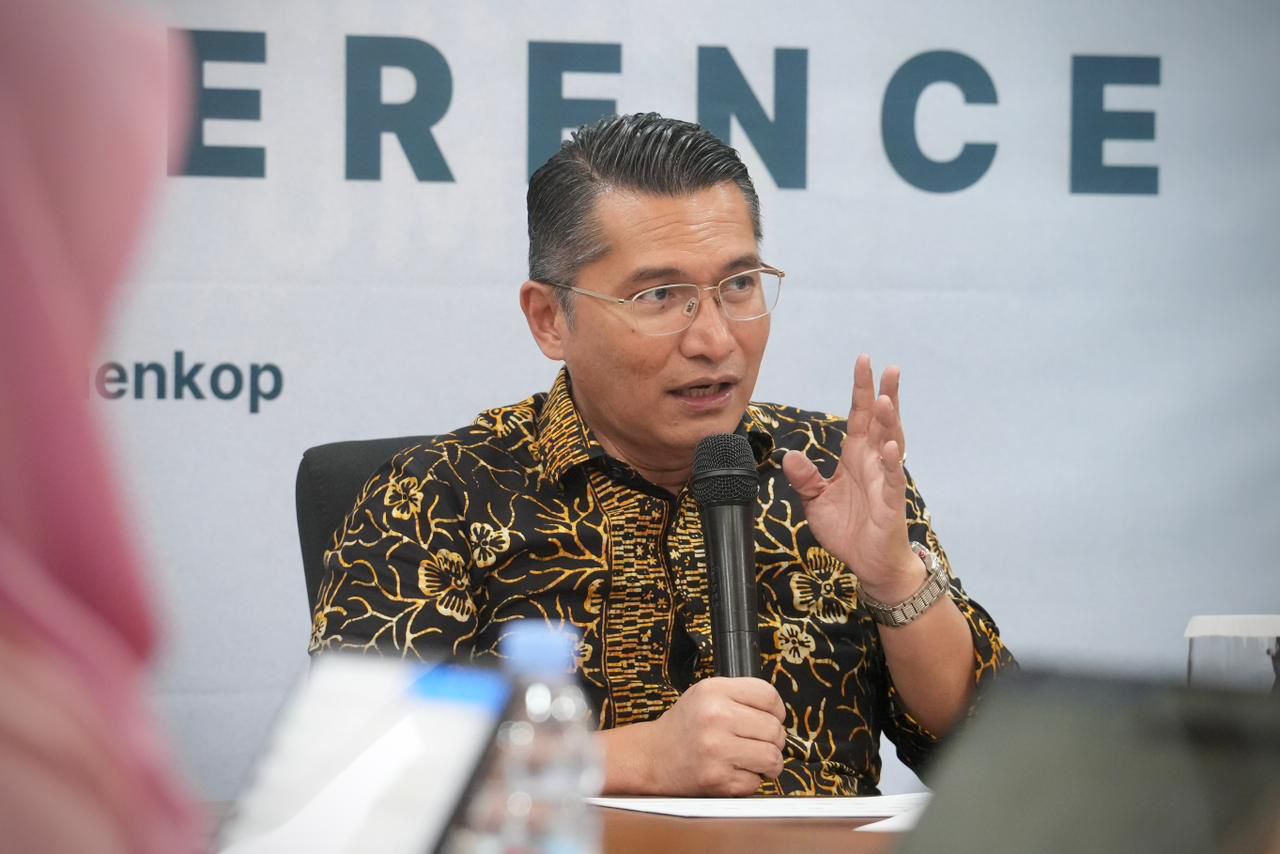 Deputi Bidang Kelembagaan dan Digitalisasi Koperasi Kemenkop Henra Saragih (SinPo.id/Tio Pirnando)