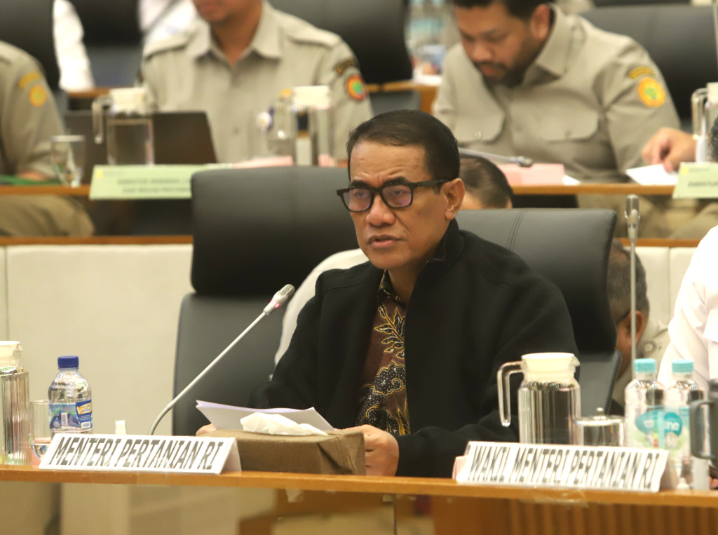 Komisi IV DPR menggelar Raker dengan Menteri Pertanian Amran Sulaiman membahas rencana program kegiatan 2026 (Ashar/SinPo.id)