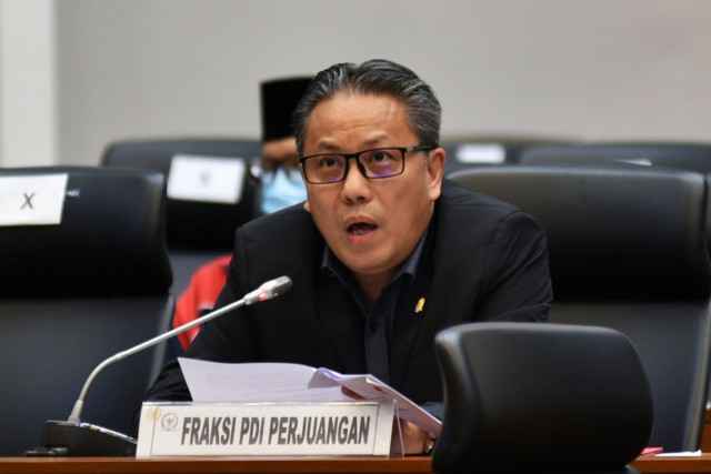 Wakil Ketua Komisi XI DPR RI Dolfie O.F.P. Istimewa