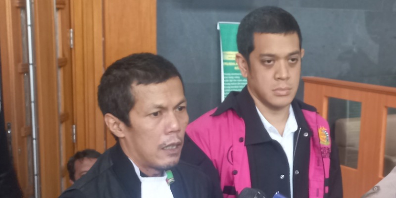 Patra M Zein mendampingi Kerry Adrianto di Pengadilan Tipikor Jakarta (Sinpo.id)