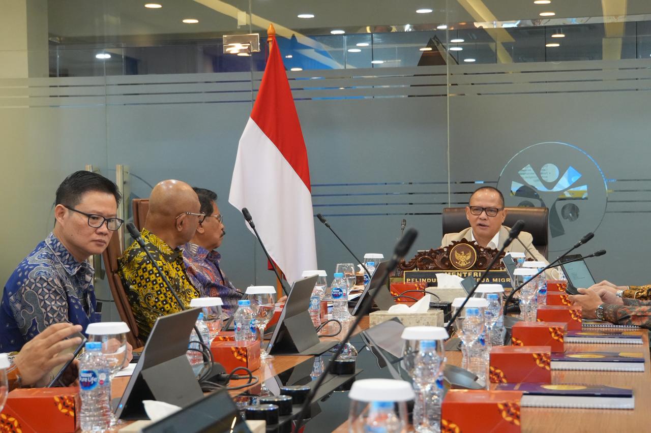 Menteri P2MI Mukhtarudin ditemui CEO Indonesian Business Council (IBC), Sofyan A. Djalil. (SinPo.id/dok. KP2MI)