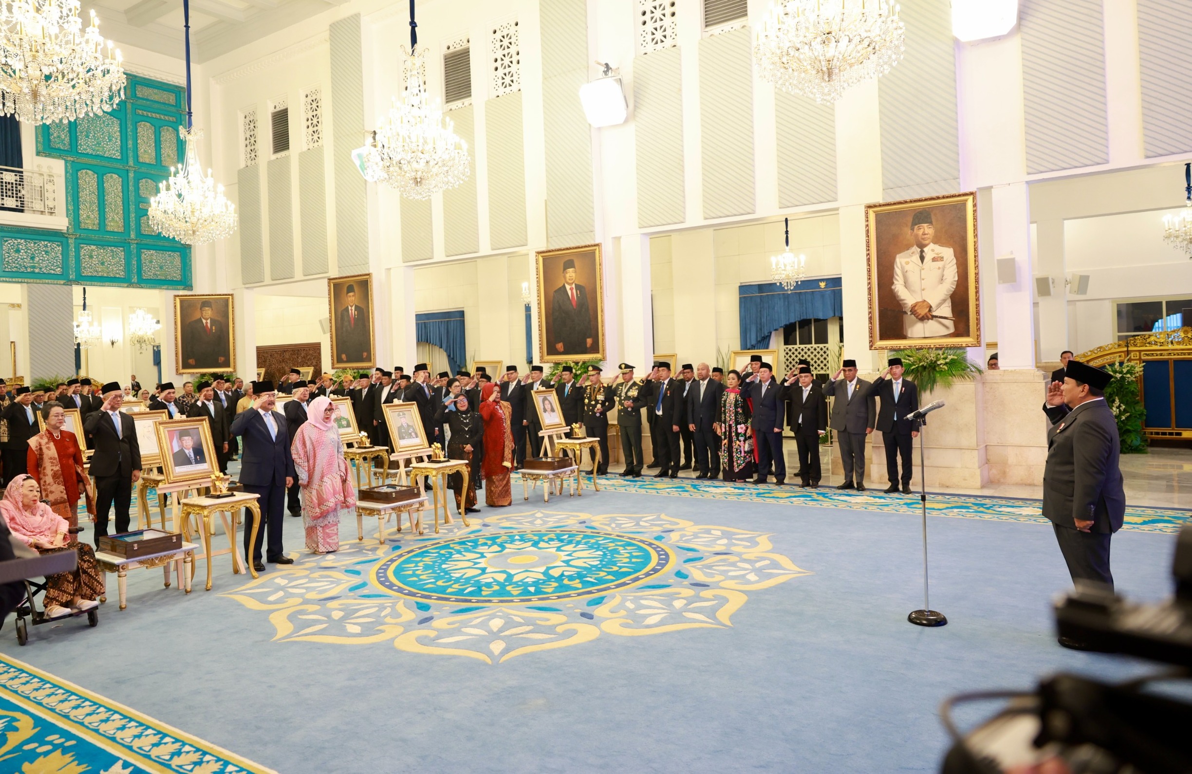 Penganugerahan gelar pahlawan nasional oleh Presiden Prabowo Subianto kepada 10 tokoh (SinPo.id/Tim Media)