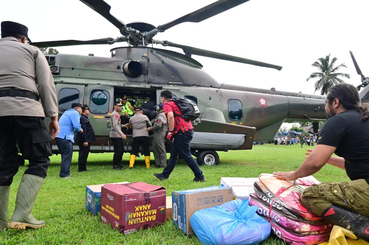 Pemerintah Kirim 11 Helikopter untuk Percepatan Penanganan Bencana (SinPo.id/Biro Setpres)